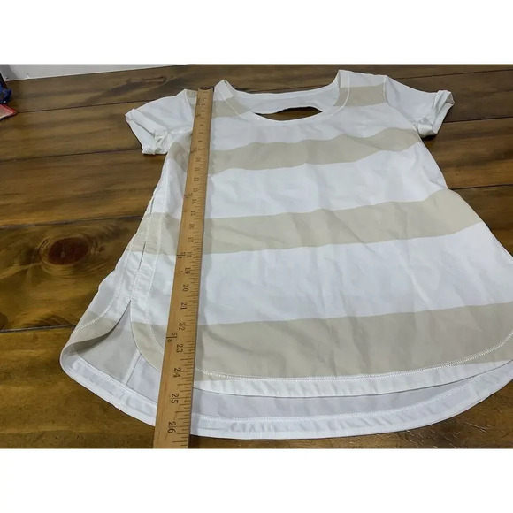 Lululemon Lightened Up Short Sleeve Stroll Stripe Cashew White T-Shirt Size 6 - Picture 10 of 11
